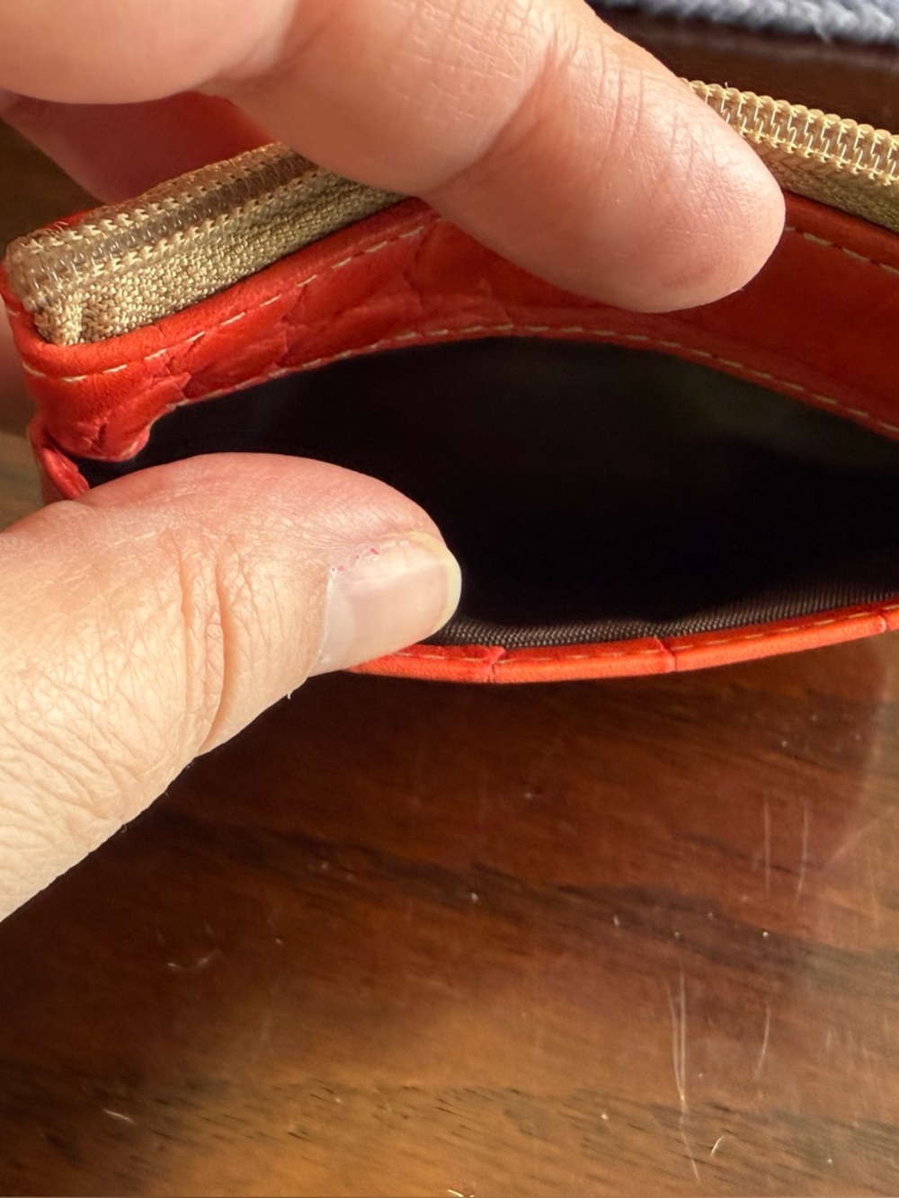Dooney & Bourke Red Croc-Embossed Leather Key & Card Holder - Picture 7 of 12